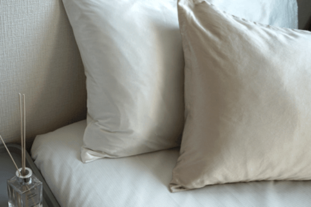 シルク枕カバーはサテン枕カバーでも代用できる？